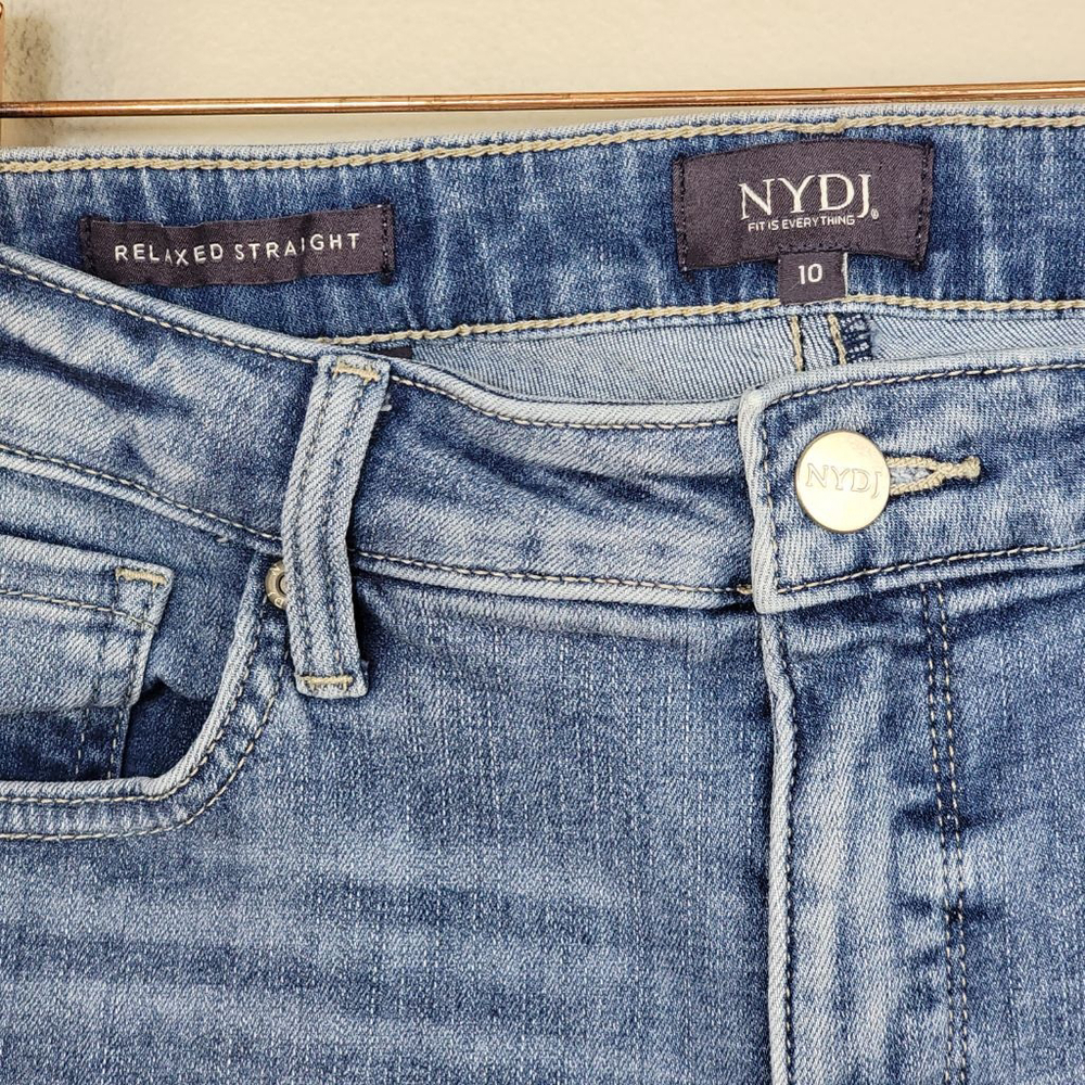 NYDJ 10 Relaxed Straight Leg Jeans Light Blue Wash Mid Rise Raw Frayed Hem - Picture 2 of 11